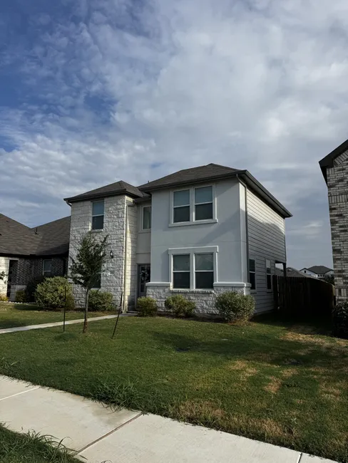Custom Seamless Gutter Layout in Liberty Hill, Texas by Noble Roofing