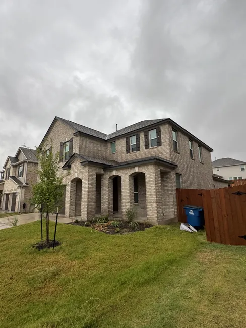 Gutter Measurement in Round Rock, Texas by Noble Roofing